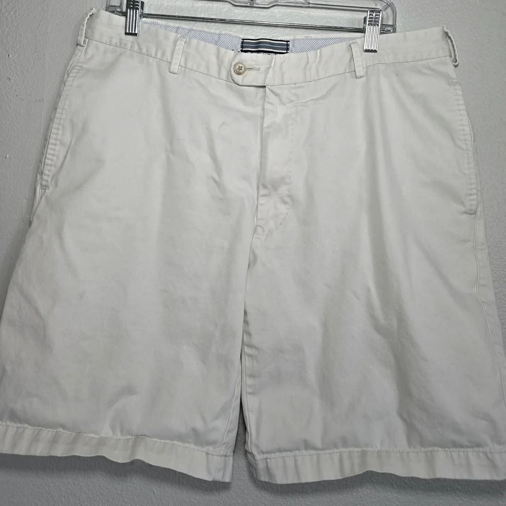 Peter Millar Wicking Golf Chino Casual Shorts Men's‎ Size 36 Ivory